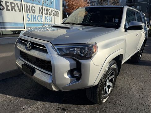 Used 2024 Toyota 4Runner TRD Off-Road image 8