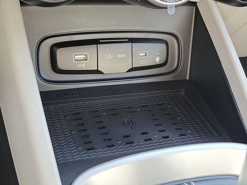 New 2026 Hyundai Venue SEL FWD image 12