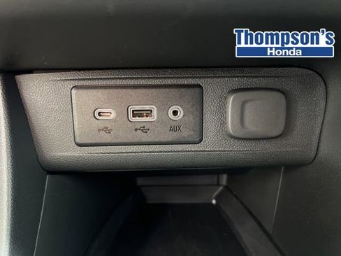 Used 2023 Buick Encore GX Select AWD/4WD image 35