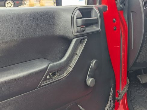 Used 2015 Jeep Wrangler Sport image 24