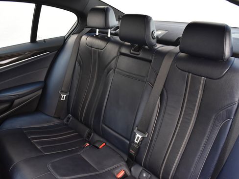 Used 2019 BMW 530i xDrive w/ Convenience Package image 24