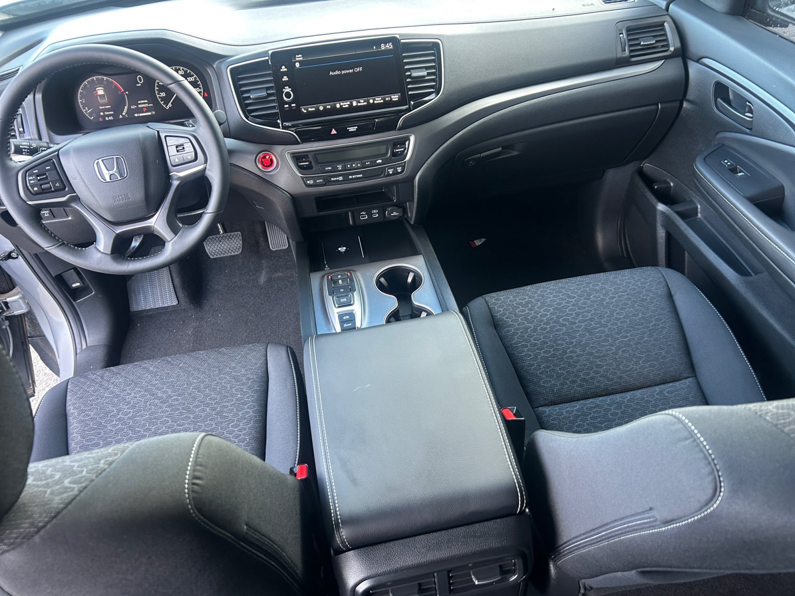 Used 2025 Honda Ridgeline Sport image 14