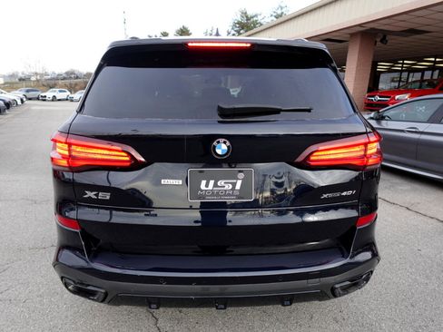 Used 2022 BMW X5 xDrive40i w/ M Sport Package image 3
