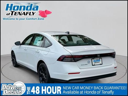 New 2025 Honda Accord SE image 4