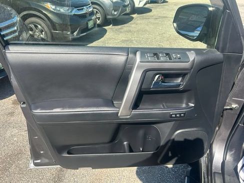 Used 2021 Toyota 4Runner Limited AWD/4WD image 14