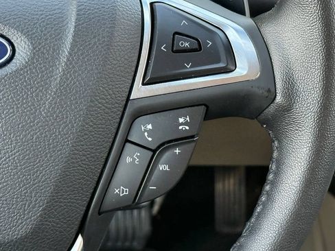 Used 2019 Ford Fusion SEL FWD image 11