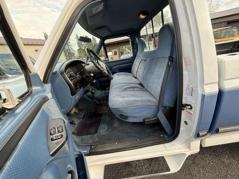 Used 1997 Ford F250 4x4 Regular Cab Heavy Duty image 16