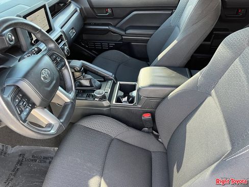 Certified 2025 Toyota 4Runner SR5 AWD/4WD image 21