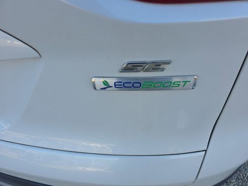 Used 2015 Ford Escape SE image 8