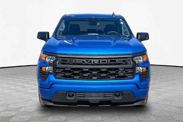 Used 2023 Chevrolet Silverado 1500 Custom w/ LPO, Dark Essentials Package RWD image 2