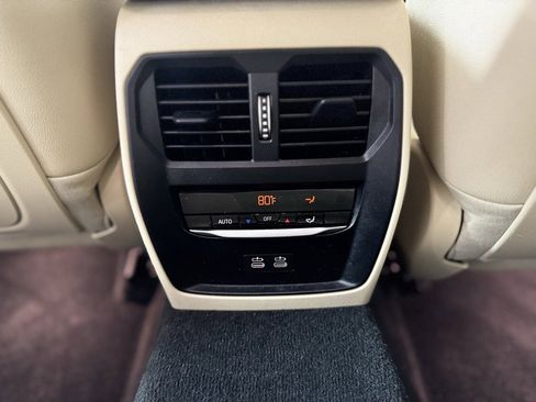 Used 2021 BMW 330i xDrive Sedan w/ Premium Package image 21