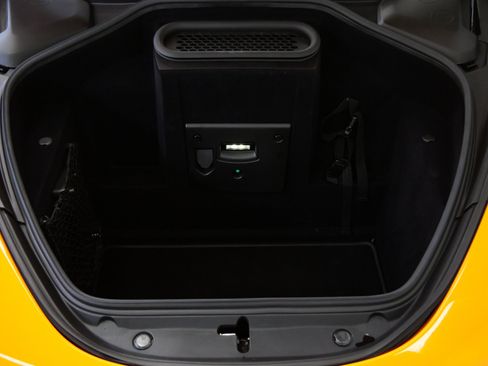 Used 2022 McLaren 720S Performance RWD image 19