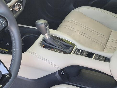 Used 2024 Honda HR-V EX-L image 20