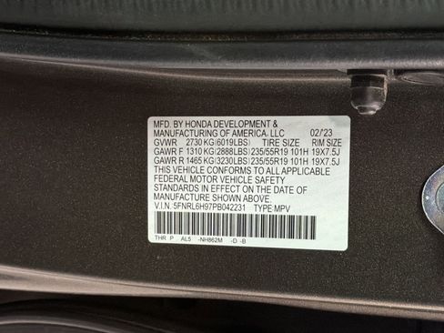 Used 2023 Honda Odyssey Elite image 19