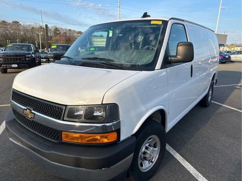 Certified 2024 Chevrolet Express 2500 w/ Driver Convenience Package image 6