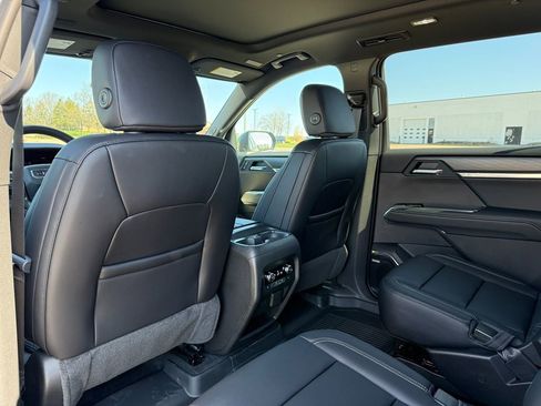 New 2026 GMC Acadia Elevation w/ Black Edition AWD/4WD image 38