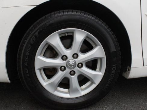 Used 2011 Toyota Camry LE w/ LE Extra-Value Pkg image 63