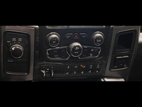 Used 2017 RAM 2500 Limited AWD/4WD image 9