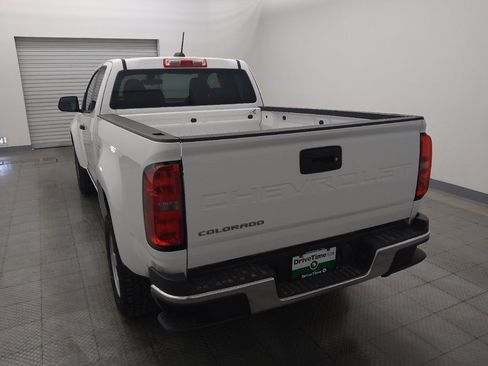 Used 2022 Chevrolet Colorado W/T RWD image 5