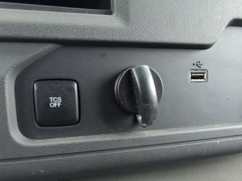 Used 2024 Ford E-450 and Econoline 450 Super Duty w/ Power Windows & Locks Group image 23