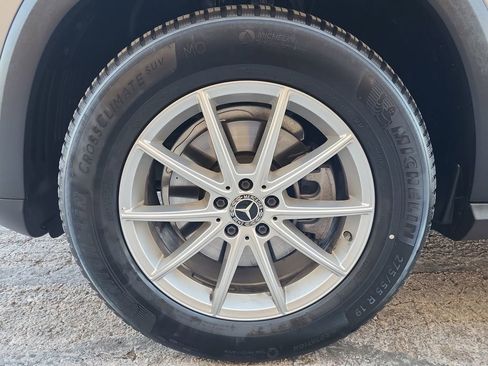 Used 2025 Mercedes-Benz GLE 350 4MATIC image 10