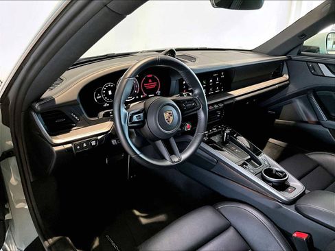 Used 2025 Porsche 911 Carrera image 7