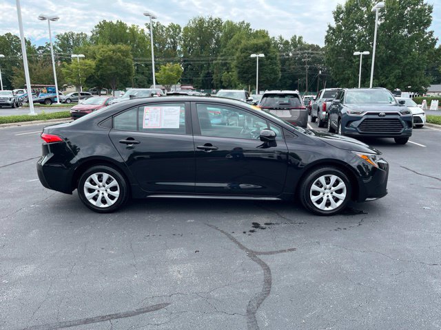 Used 2024 Toyota Corolla LE FWD image 5