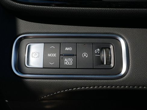 Used 2025 Buick Enclave Avenir w/ Super Cruise Package AWD/4WD image 28