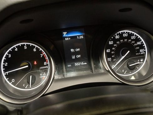 Used 2024 Toyota Camry SE image 15