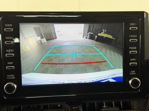 Used 2022 Toyota Corolla LE image 23