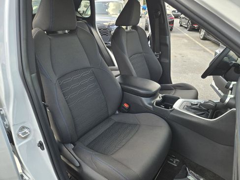 Used 2024 Toyota RAV4 SE image 26