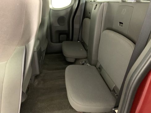 Used 2018 Nissan Frontier S image 17