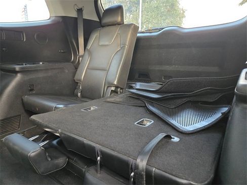 Used 2022 Kia Telluride SX w/ SX Prestige Package image 9