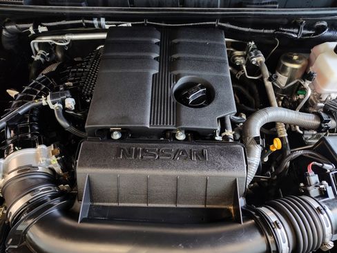 Used 2024 Nissan Frontier SV w/ Technology Package RWD image 28