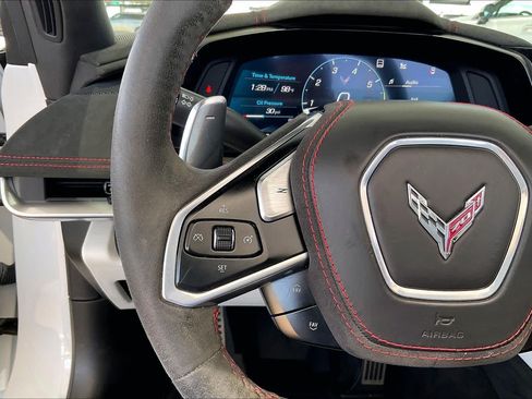 Used 2023 Chevrolet Corvette Stingray Premium Conv w/ Z51 Performance Package RWD image 21