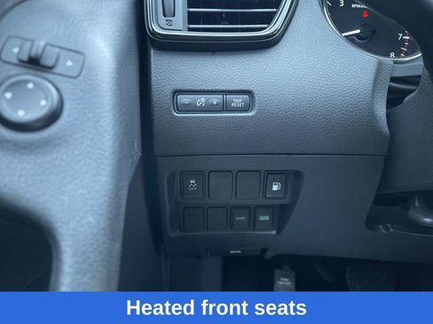 Used 2018 Nissan Rogue SV image 18