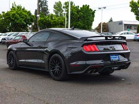 Used 2022 Ford Mustang GT Premium w/ GT Performance Package RWD image 11