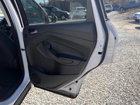 Used 2015 Ford Escape SE w/ Equipment Group 201A image 12