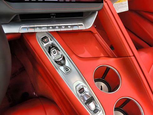 Used 2026 Chevrolet Corvette Stingray Premium Conv w/ Z51 Performance Package image 31