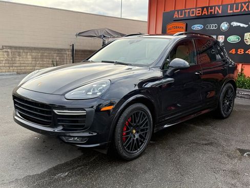 Used 2016 Porsche Cayenne GTS w/ Premium Package Plus AWD/4WD image 6
