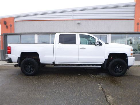 Used 2018 Chevrolet Silverado 3500 LTZ w/ Duramax Plus Package image 5