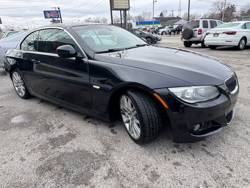 Used 2011 BMW 335i Convertible image 9