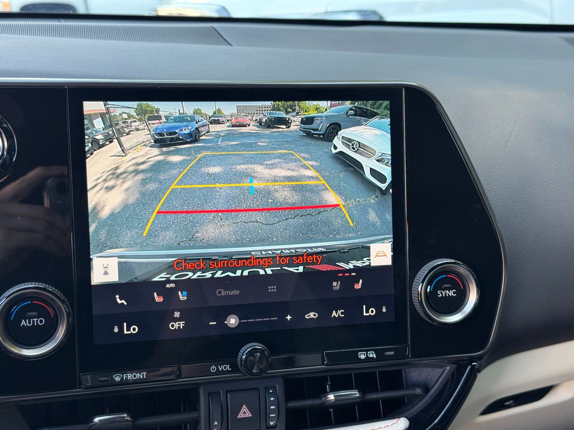 Used 2024 Lexus NX 250 FWD w/ Towing Package (2000 Lbs) image 38