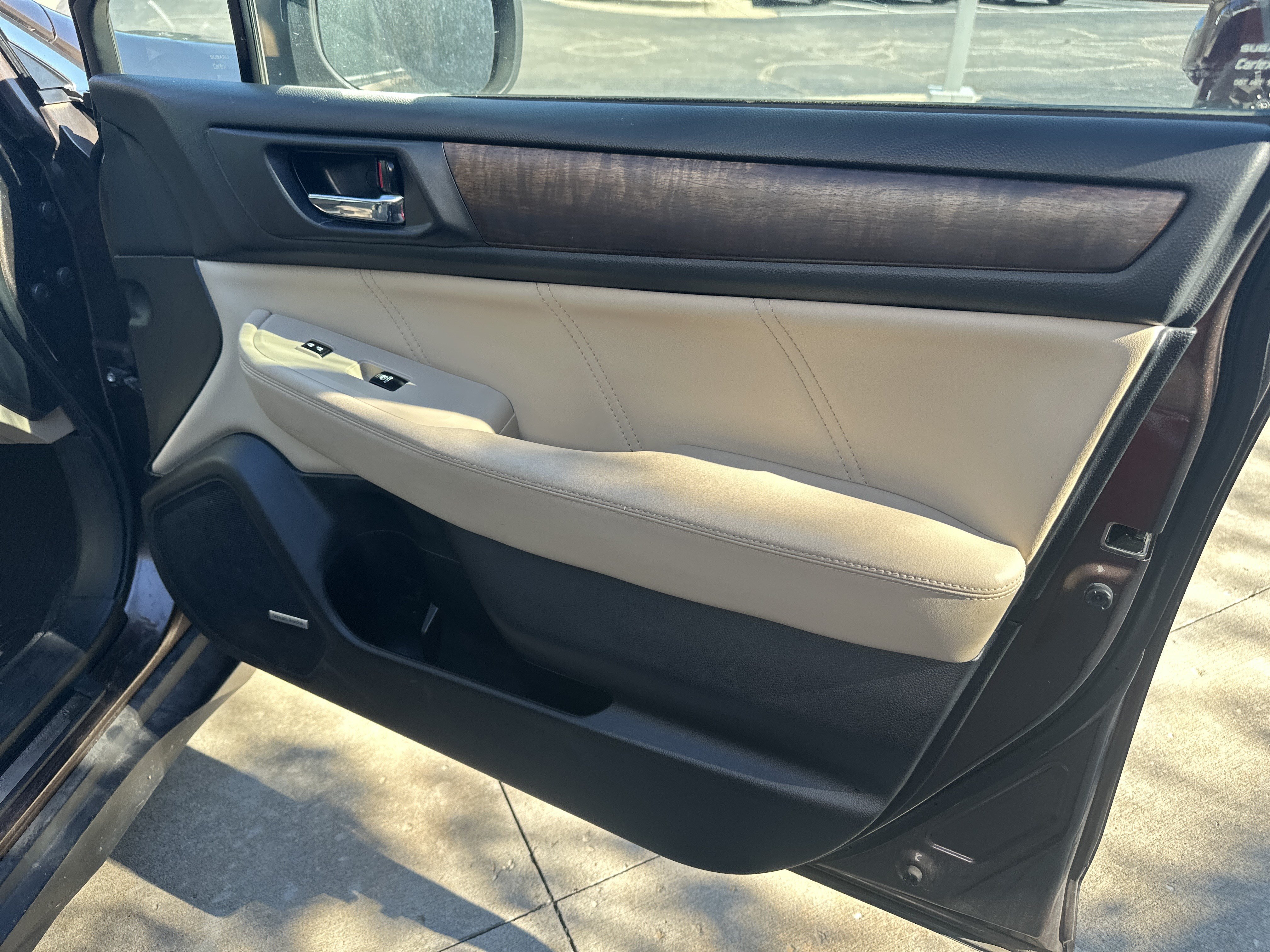 Used 2019 Subaru Outback 2.5i Limited AWD/4WD image 29