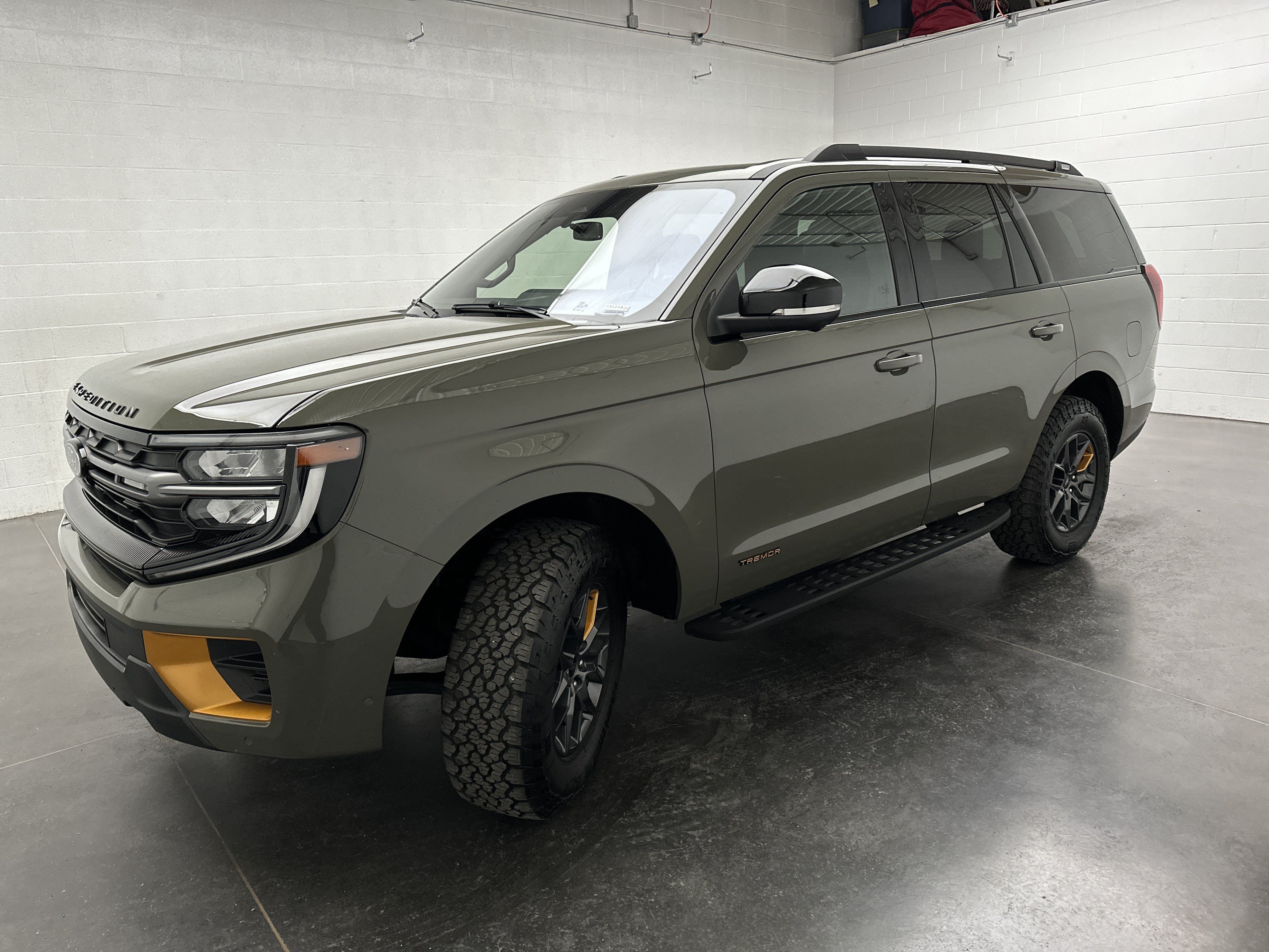 Used 2025 Ford Expedition Tremor AWD/4WD image 5