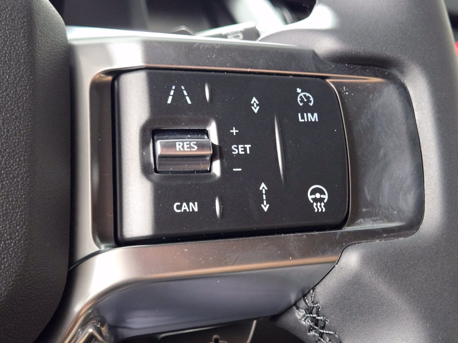 New 2026 Land Rover Discovery Limited Edition AWD/4WD image 26