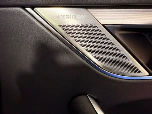 Used 2025 Jaguar F-PACE R-Dynamic S image 30