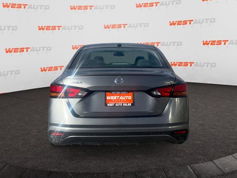 Used 2022 Nissan Altima 2.5 SV FWD image 4
