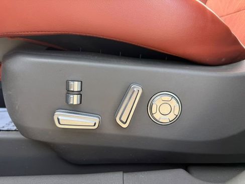 Used 2024 Lincoln Nautilus Black Label w/ Jet Appearance Package (87T) image 20