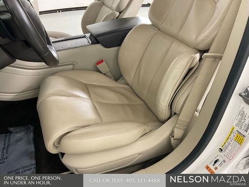 Used 2017 Lincoln Continental Select w/ Technology Package FWD image 25